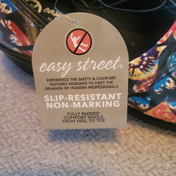 𝅺CLOGS - Picture 10 of 12